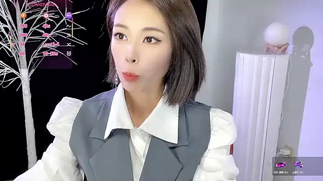 Snapshot of xiaoyue8888 chatting on October 4, 1:58 am xiaoyue8888 online show from October 4, 1:58 am