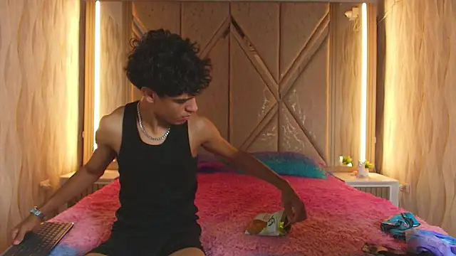 Hotcouple 222 online show from March 7, 7:27 am