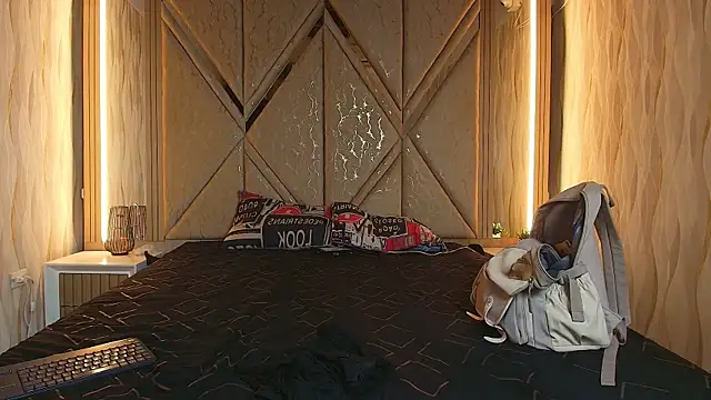 Hotcouple 222 online show from March 28, 7:30 am