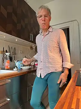 SexyLeon8 online show from January 6, 10:52 am