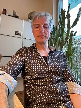 SexyLeon8 online show from February 1, 3:21 pm