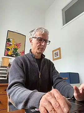 SexyLeon8 online show from March 27, 1:33 pm