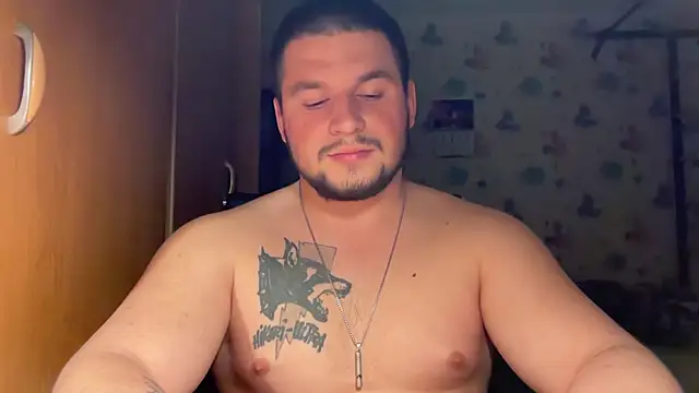 chiraq1945 online show from March 19, 8:46 pm