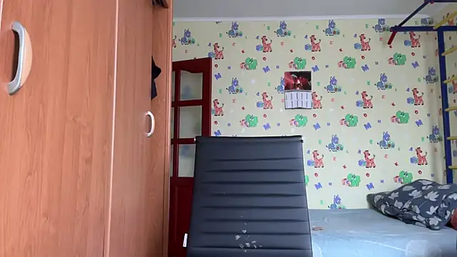 chiraq1945 online show from March 21, 7:57 am