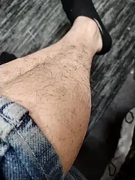 emerryosef online show from March 4, 9:15 am