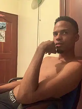 Snapshot of MrPrince05 chatting on September 16, 3:13 pm MrPrince05 online show from September 16, 3:13 pm