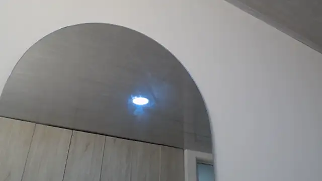 Snapshot of pinky_f00x chatting on November 1, 8:00 pm pinky f00x online show from November 1, 8:00 pm