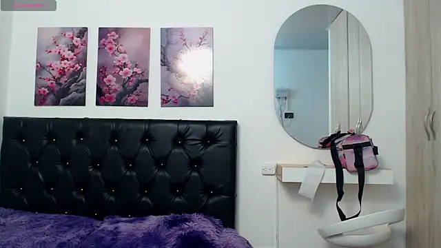 Snapshot of pinky_f00x chatting on November 14, 7:12 pm pinky f00x online show from November 14, 7:12 pm