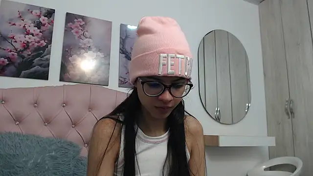 pinky f00x online show from December 19, 6:59 pm