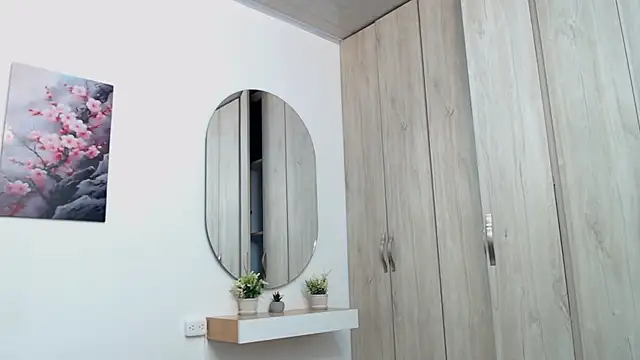 pinky f00x online show from March 9, 7:18 pm