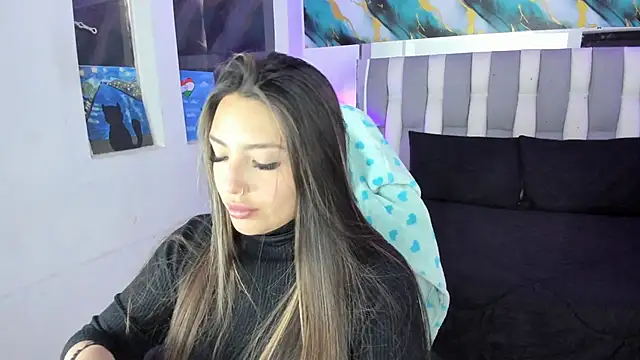 Snapshot of Adaara_Rey chatting on February 19, 7:43 pm Adaara Rey online show from February 19, 7:43 pm