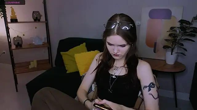 Dilara xBaby online show from March 6, 9:33 pm