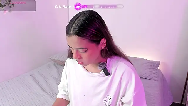 valy shyness online show from December 4, 10:18 pm