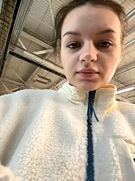 Snapshot of Cum_girlss chatting on October 5, 5:28 am Cum girlss online show from October 5, 5:28 am