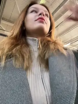 Snapshot of Cum_girlss chatting on October 13, 4:12 am Cum girlss online show from October 13, 4:12 am