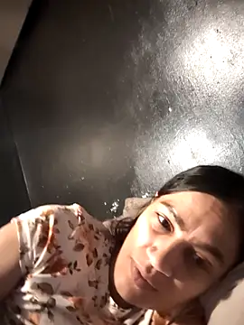 Snapshot of butterflykhash89 chatting on November 22, 12:48 pm butterflykhash89 online show from November 22, 12:48 pm