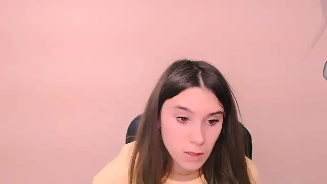 Snapshot of RosaRay_ chatting on November 18, 8:19 am RosaRay online show from November 18, 8:19 am