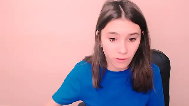 Snapshot of RosaRay_ chatting on December 2, 7:47 am RosaRay online show from December 2, 7:47 am