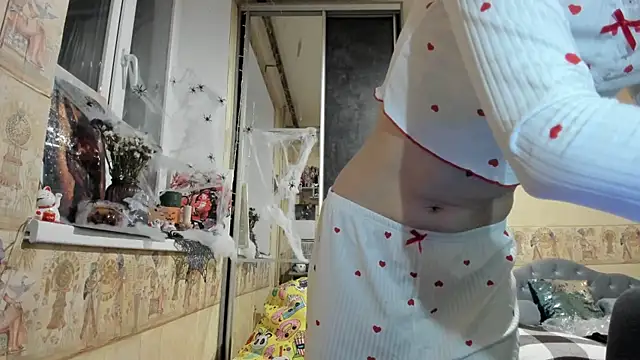 Snapshot of WatsonMi chatting on October 1, 3:29 pm WatsonMi online show from October 1, 3:29 pm