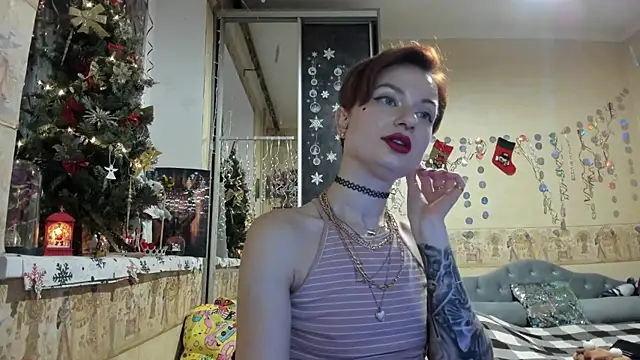 Snapshot of WatsonMi chatting on December 17, 4:35 pm WatsonMi online show from December 17, 4:35 pm