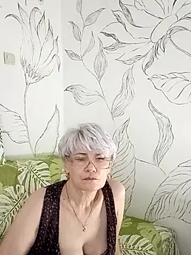 Snapshot of Catty_Lady chatting on September 13, 6:08 pm Catty Lady online show from September 13, 6:08 pm