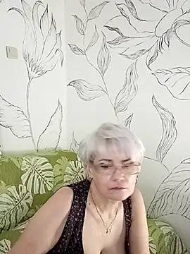 Snapshot of Catty_Lady chatting on September 17, 4:52 pm Catty Lady online show from September 17, 4:52 pm