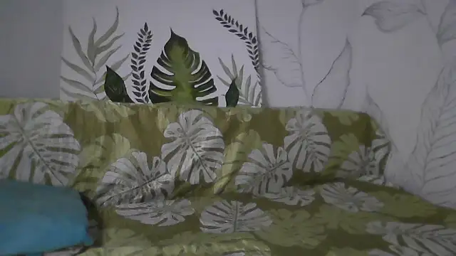 Snapshot of Catty_Lady chatting on December 4, 8:17 pm Catty Lady online show from December 4, 8:17 pm