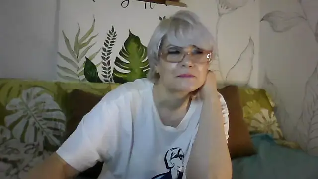 Catty Lady online show from February 12, 7:31 pm