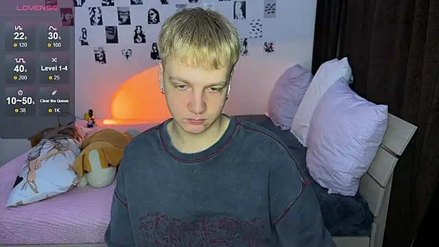 Snapshot of olivertasty chatting on October 24, 1:40 pm olivertasty online show from October 24, 1:40 pm