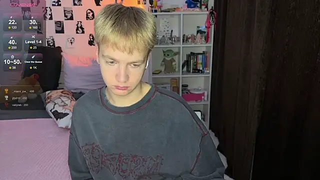 Snapshot of olivertasty chatting on November 12, 11:54 am olivertasty online show from November 12, 11:54 am