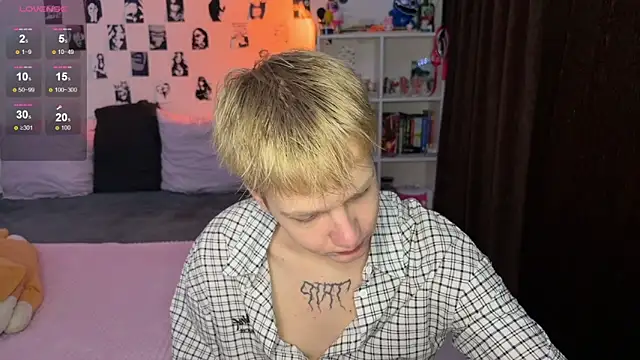 Snapshot of olivertasty chatting on November 17, 8:53 am olivertasty online show from November 17, 8:53 am