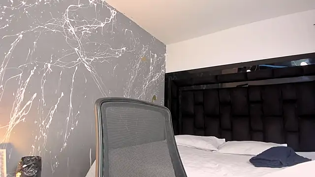 ZoeWestt online show from October 20, 1:11 pm