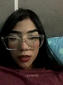 Snapshot of ElaRose_12 chatting on November 15, 6:48 pm ElaRose 12 online show from November 15, 6:48 pm