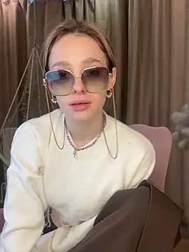 Snapshot of Naomi___Rias chatting on September 30, 1:32 am Naomi Rias online show from September 30, 1:32 am