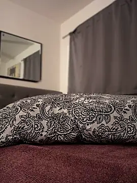 himNIGuys online show from November 25, 7:08 am