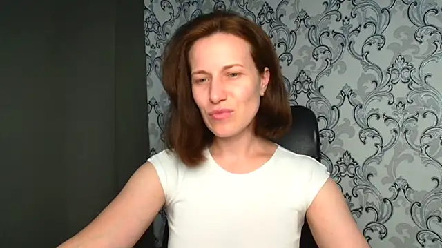 Snapshot of Kelly_Kisss chatting on June 20, 11:24 am Kelly Kisss online show from June 20, 11:24 am