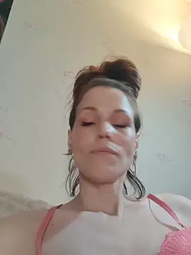 Angie meow online show from April 14, 7:31 pm