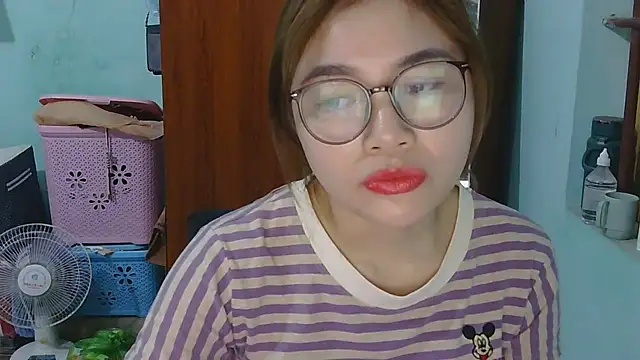 Uhem112 online show from October 22, 1:28 am