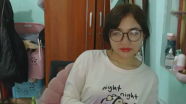 Uhem112 online show from November 15, 3:37 am