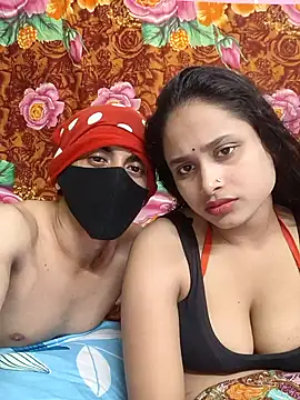 Seducing couple online show from September 21, 7:15 pm