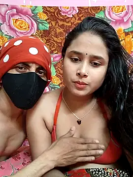 Seducing couple online show from December 18, 9:37 am