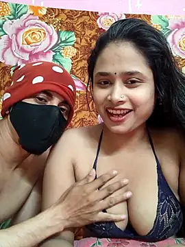 Seducing couple online show from March 26, 4:29 am