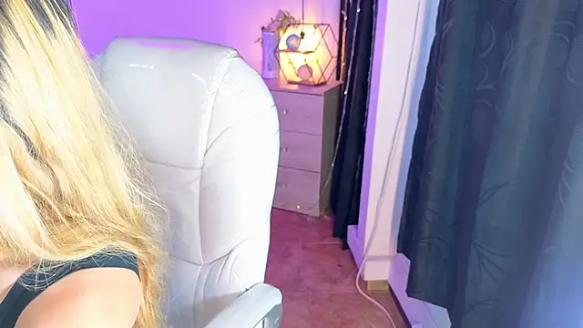 Jennaa Cooper online show from October 17, 7:16 pm