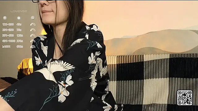 Snapshot of OdelynBagge chatting on October 29, 6:09 pm OdelynBagge online show from October 29, 6:09 pm