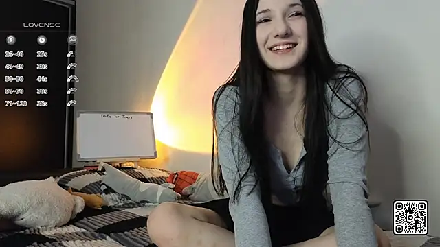 Snapshot of OdelynBagge chatting on November 8, 5:01 pm OdelynBagge online show from November 8, 5:01 pm