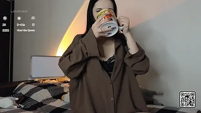 Snapshot of OdelynBagge chatting on November 14, 5:11 pm OdelynBagge online show from November 14, 5:11 pm