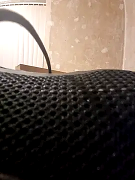 Snapshot of gazb90 chatting on October 4, 11:47 pm gazb90 online show from October 4, 11:47 pm