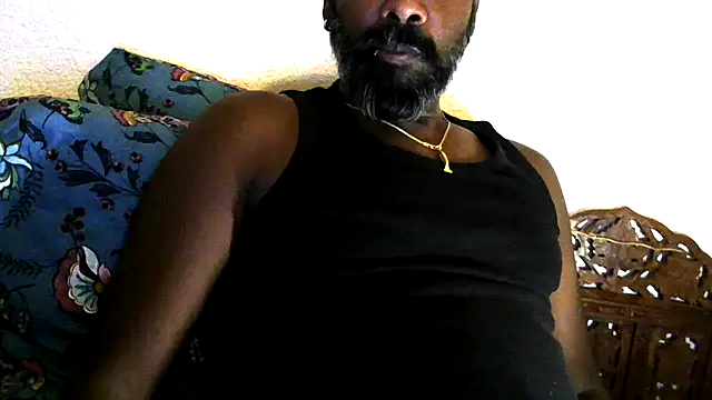 frenchblackc31 online show from January 12, 9:53 pm