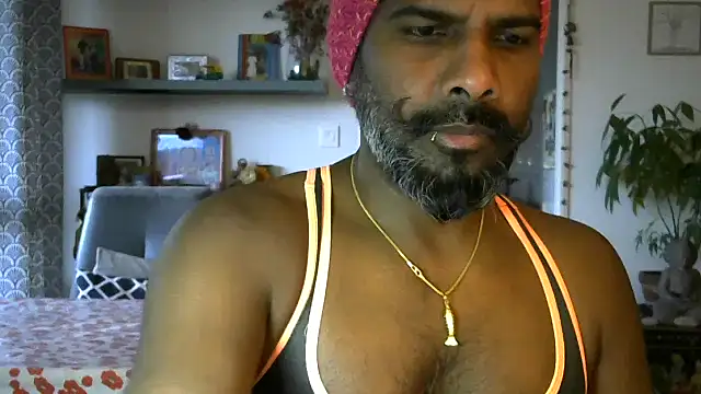 frenchblackc31 online show from February 18, 5:09 pm