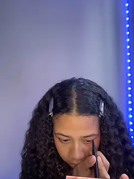 Snapshot of jadee8 chatting on November 18, 7:40 pm jadee8 online show from November 18, 7:40 pm